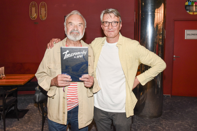 O sporu se rozpovídal i v dokumentu Tatínek, který režíroval jeho syn.