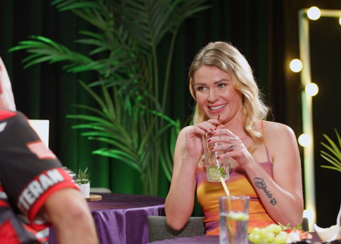 Na následném oblečeném rande se ukázalo, že šedesátníka a mladou maminku spojuje i město Chomutov.