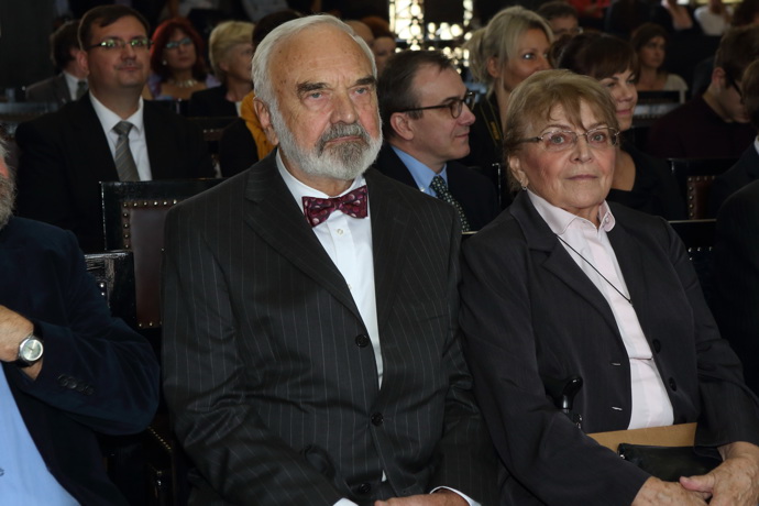 Zdeněk Svěrák se svou manželkou Boženou. Pár spolu tvoří již desítky let.
