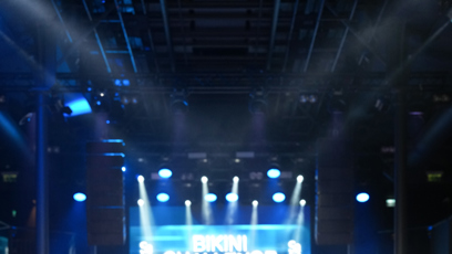 FOTO: Dominique Alagia se usmívala od ucha k uchu.