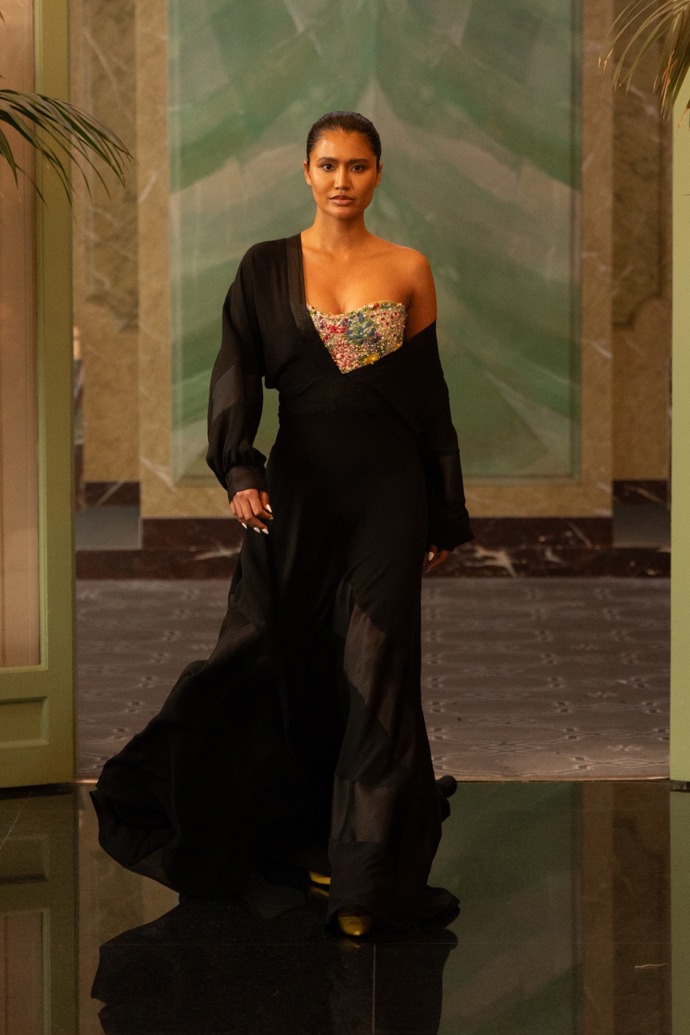 Černá a bílá nikdy u značky Sedlackova nikdy nejsou fádní.