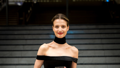 FOTO: Simona Lewandowska s designovým půllitrem.