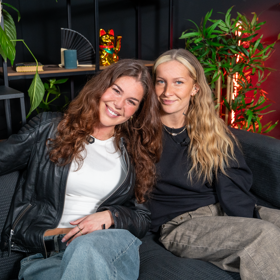 Chicas v Outsider a Insider Asia express.