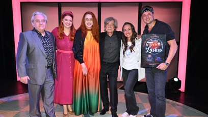 FOTO: Petr Rezek a Vítězslav Hádl s herci muzikálu Biograf láska.