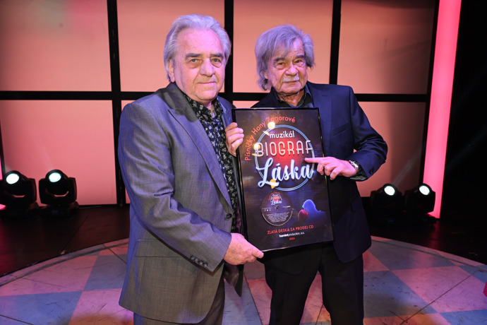 Vítězslav Hádl a Petr Rezek měli ze Zlaté desky radost.