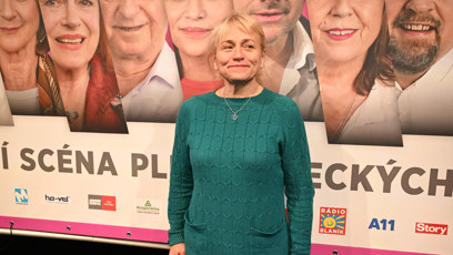 FOTO: Pavle Tomicové to v zelených šatech moc slušelo.