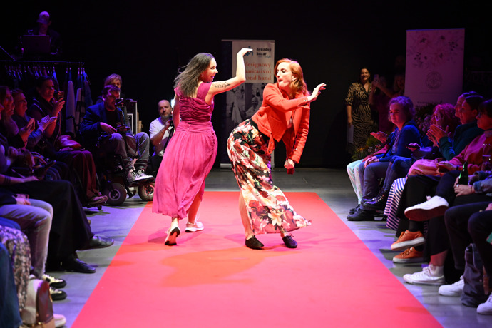 Michaela Maurerová házela boky.