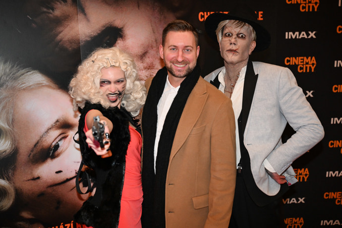 Premiéra filmu Nevěsta! plná hvězd.