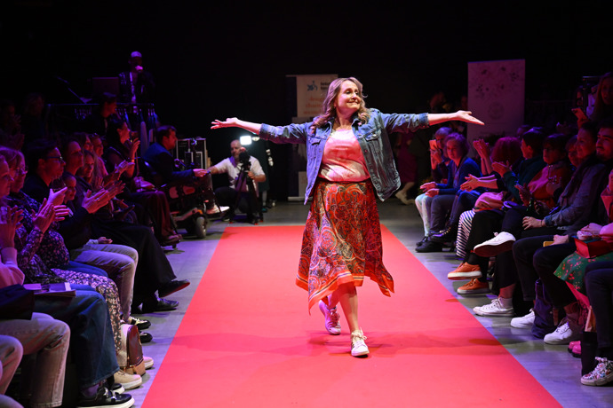 Regina Řandová na charitativní módní přehlídce.