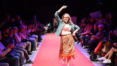 FOTO: Regina Řandová  rozhýbala boky.