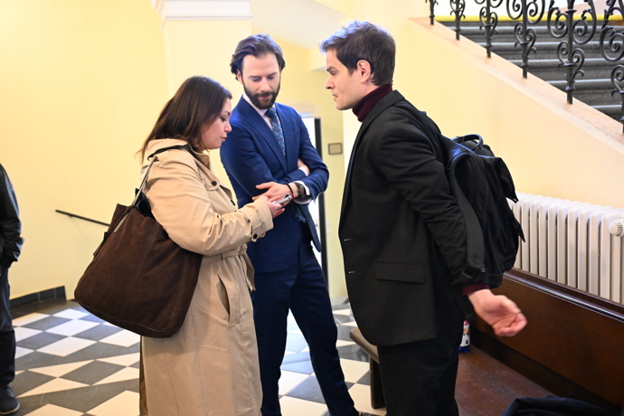 Soud Adama Krause a Nikol Enevové.