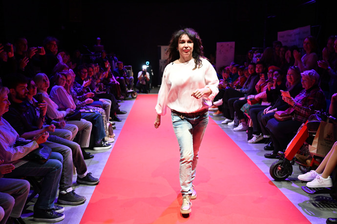 Herečka Nela Boudová.