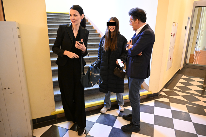 Nikol Enevovou s dcerou působily vysmátě.