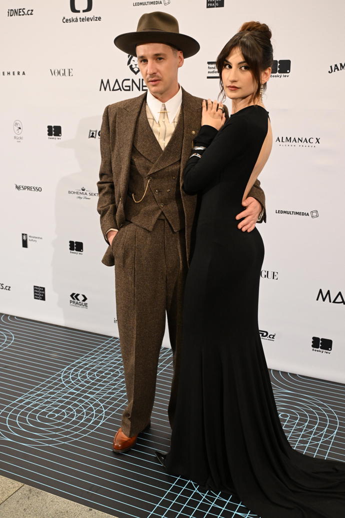 Jan Nedbal s partnerkou na udílení cen Český lev.