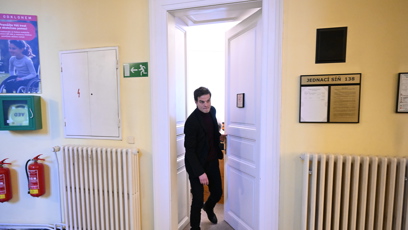 FOTO: Soud Adama Krause a Nikol Enevové.