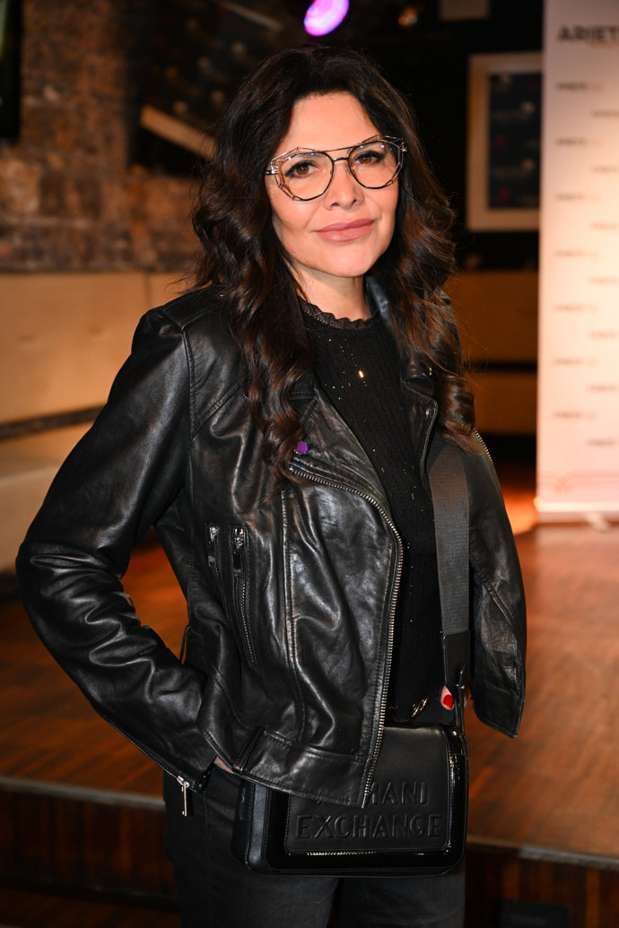 Takhle to zpěvačce slušelo na křtu nového videoklipu Václava Noida Bárty a Michaely Štikové. 