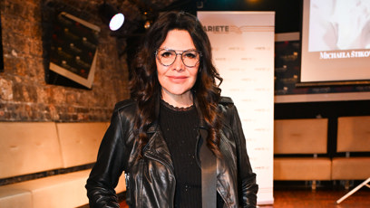 FOTO: Ilona Csáková se ztrácí před očima.