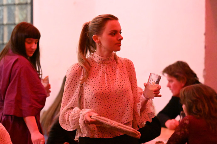 Štěpánka Fingerhutová na afterparty.