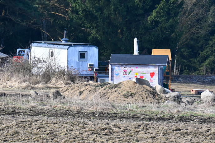 Domeček zdobí roztomilé malůvky.