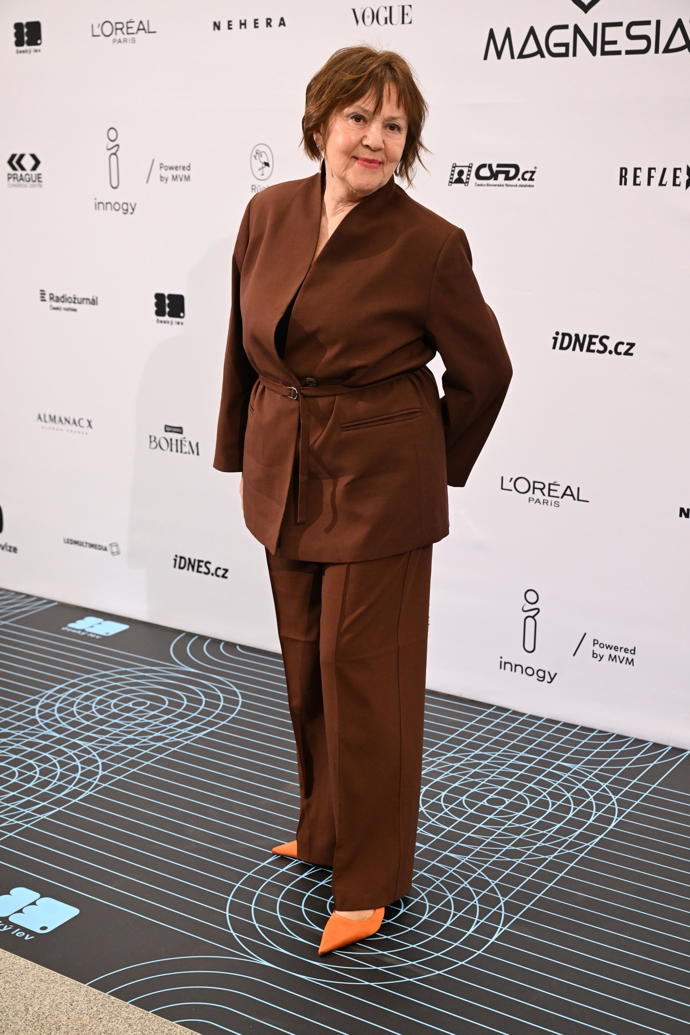 Lence Termerové to velmi slušelo. 