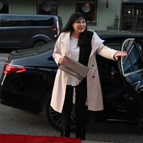 Největší pozornost na sebe strhla herečka a zpěvačka Dagmar Patrasová, která dorazila po velmi dlouhé době.