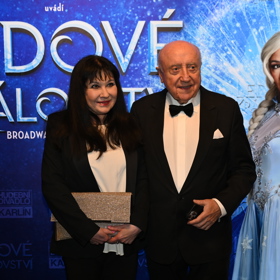 Felix Slováček a Dáda Patrasová.