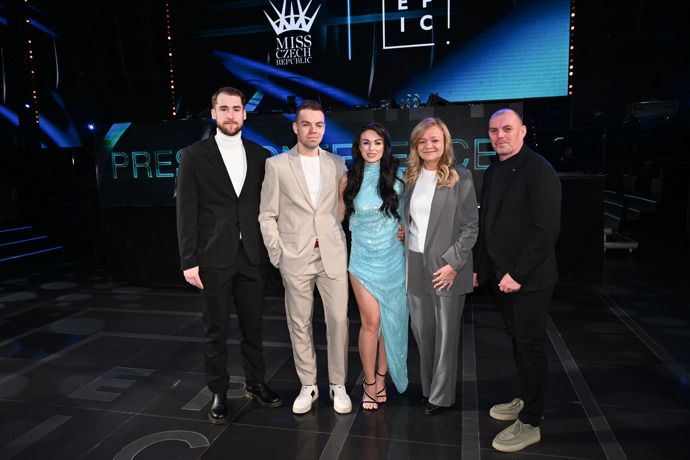 Petra Beníšková s rodinou.