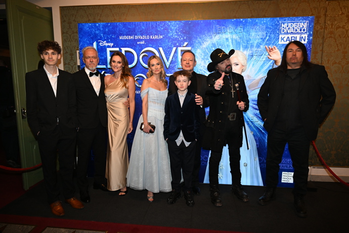 Na premiéru dorazila také skupina Lucie, a tady vidíte hned několik stylů - Robert Kodym a P.B.Ch outfity nemění a zůstávají věrni svému rockerství. 