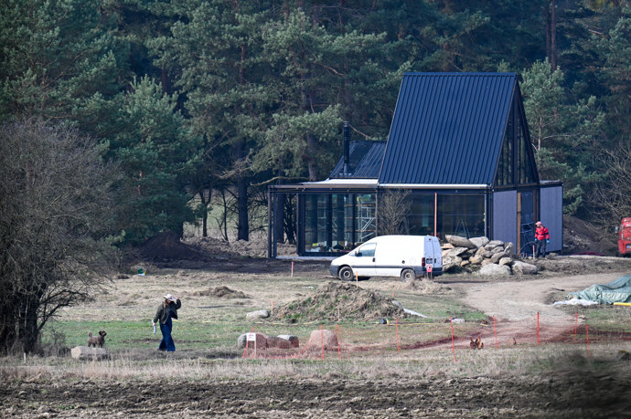 Vysněný dům Vojty Kotka a jeho rodiny už se rýsuje.