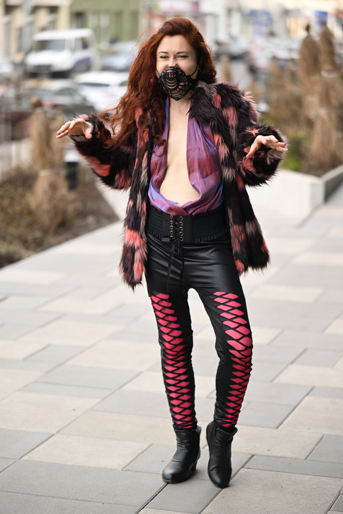 Eva Toulová předváděla psa.