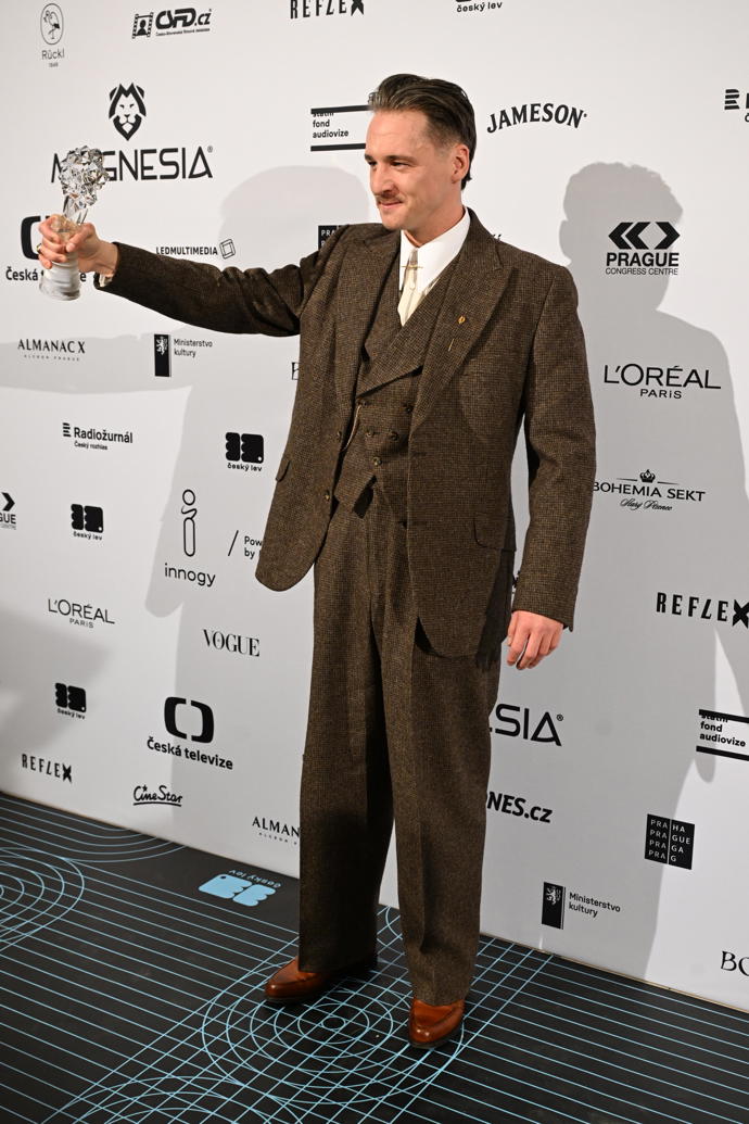 Jan Nedbal se stal nejlepším hercem ve vedlejší roli v seriálovém díle (Král Šumavy 2).