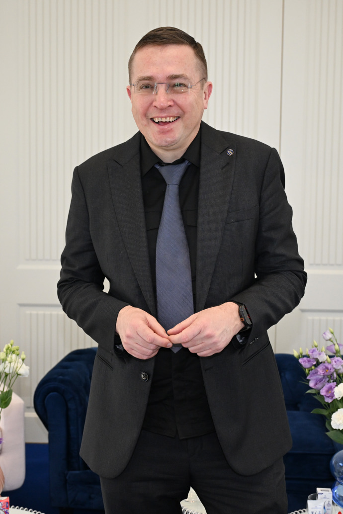 Zubní lékař Roman Šmucler si s námi povídal o tom, jak si Češi čistí nebo nečistí zuby. 