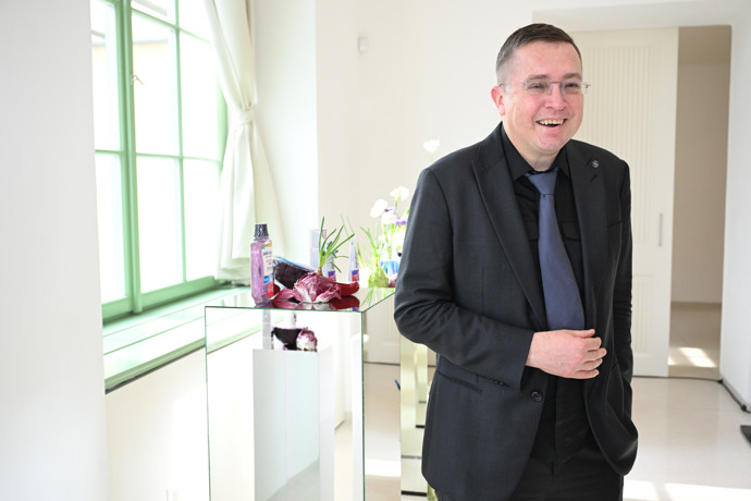 Překvapivě odhalil, že Íránci u nás tvoří čtvrtou nejpočetnější skupinu zubařů.