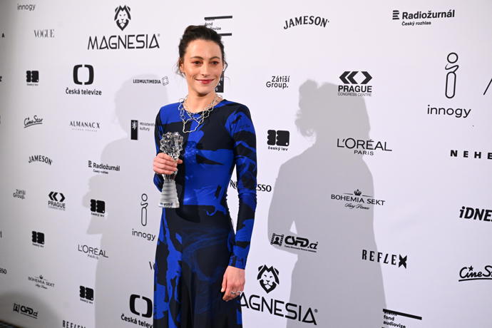 Johana Matoušková si odnesla sošku za nejlepší výkon v hlavní roli v seriálovém díle (Studna).