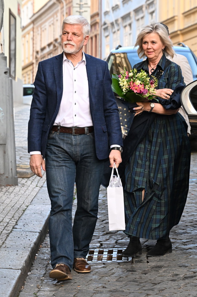 Eva Pavlová měla krásné šaty. 