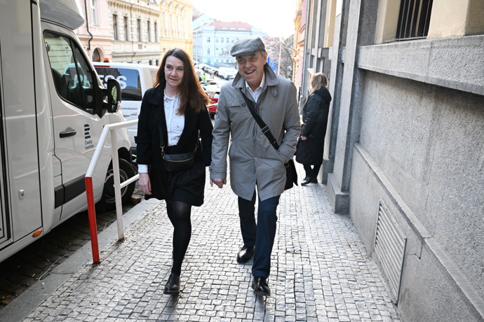 Miroslav Táborský s krásnou ženou. 