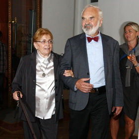 Zdeněk Svěrák se svou manželkou Boženou tvoří jeden z nejvíce stabilních párů českého showbyznysu.