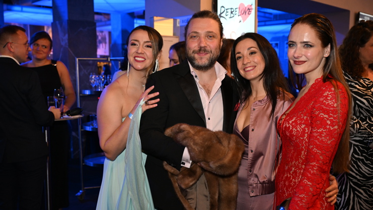 Felix Slováček mladší na premiéře Ledového královstsví.