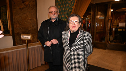 FOTO: Zuzana Kronerová na slavnostní premiéru Tanec s medvědem dorazila po boku svého muže.