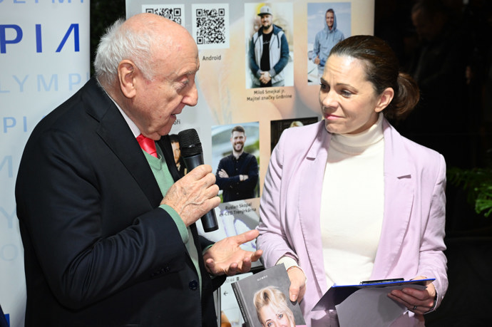 Felix Slováček s moderátorkou Míšou Noskovou. 