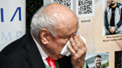 FOTO: Došlo i na slzy.