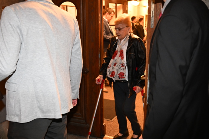 Manželka Zdeňka Svěráka byla o berlích.