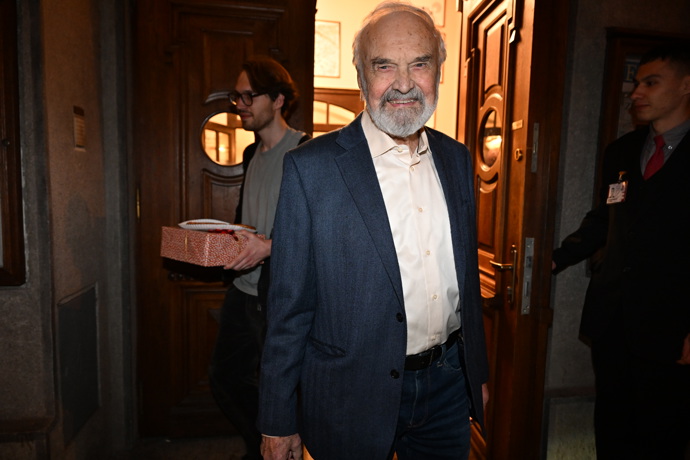 Zdeněk Svěrák zapózoval fotografům.