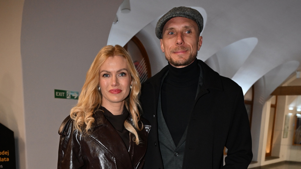 Přišla i Gabriela Soukalová s partnerem.