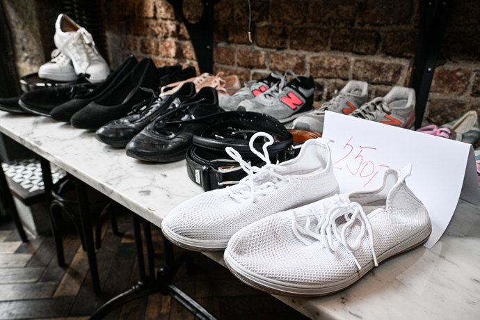 Boty za 250 korun jsou jistě skvělý úlovek.