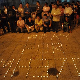 Pozůstalí dodnes nevědí, co se s jejich příbuznými na palubě Boeingu 777 vlastně stalo. 