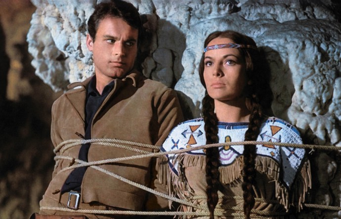 Pro české diváky zůstane Terence Hill navždy spjatý také s rolí poručíka Merrilla v mayovce Vinnetou - Rudý gentleman. Šlo o jeho první mezinárodně úspěšnou roli.