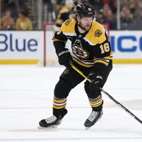 Pavel Zacha bude brzy otcem.