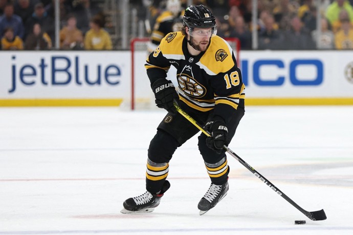 Pavel Zacha bude brzy otcem.