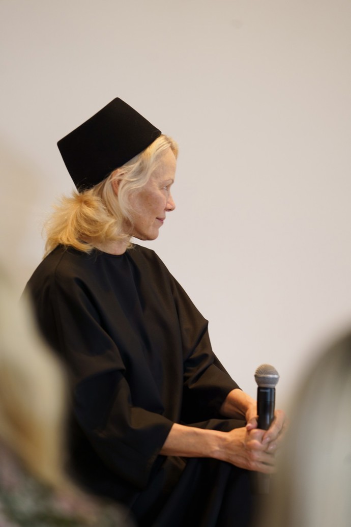 Tím může být klobouček pillbox, který letos slaví velký comeback.